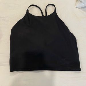 Old navy cropped workout tank top black. Size medium. Built in bra. Never worn